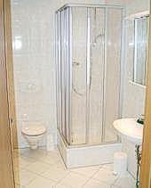 DU / WC